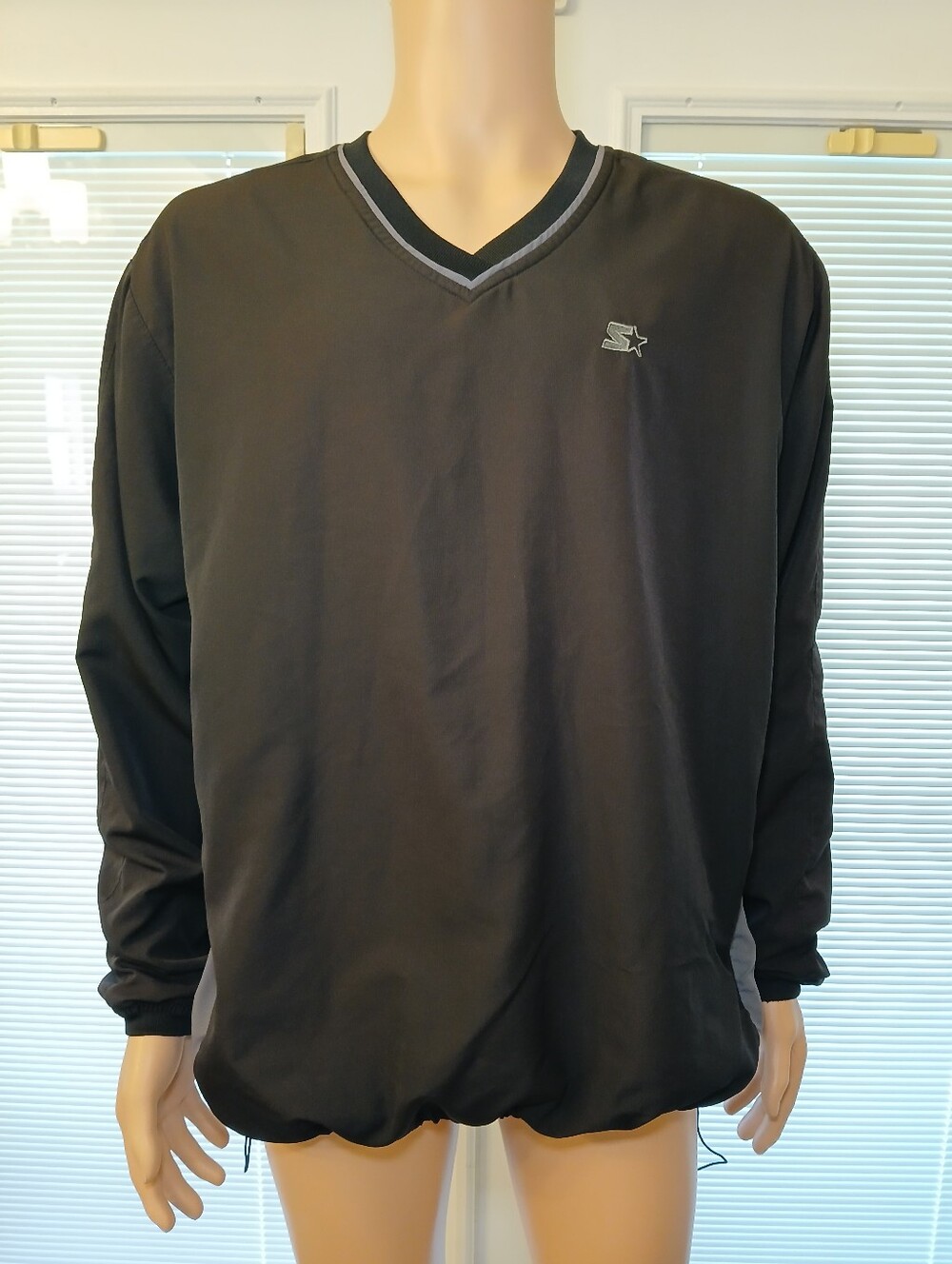 Starter Men's Black V-Neck Pullover Sweater